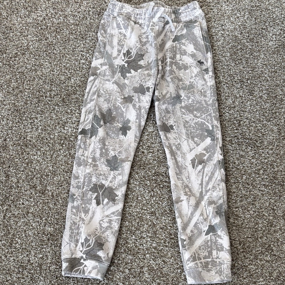 Abercrombie & Fitch Camouflage Joggers boys 11/12